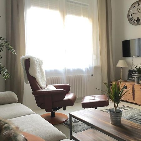Standard Apartment By Hi5 - Karoly 23 Budapest Ngoại thất bức ảnh