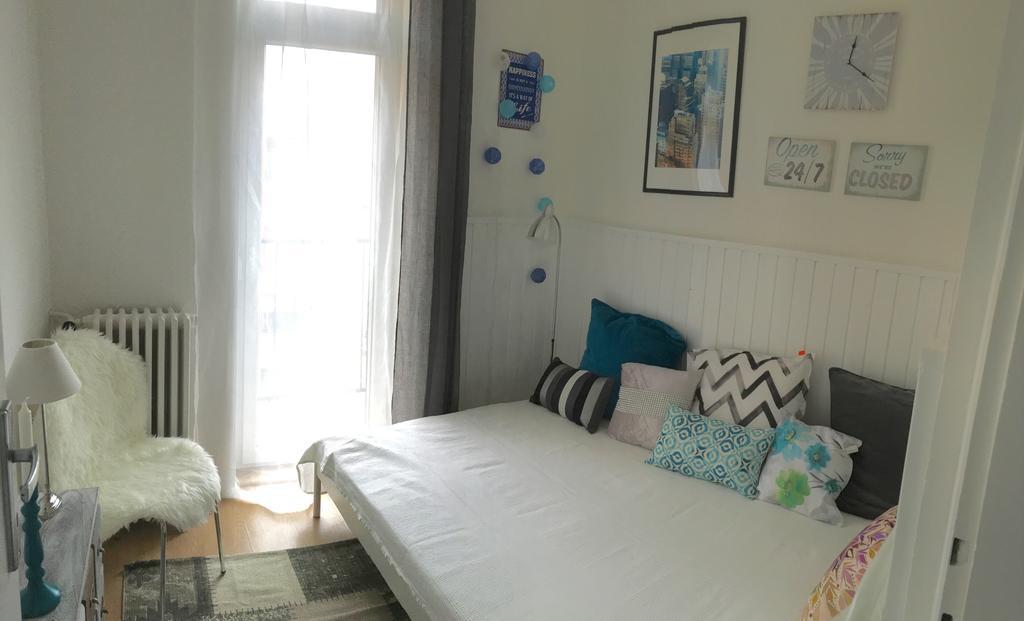 Standard Apartment By Hi5 - Karoly 23 Budapest Ngoại thất bức ảnh
